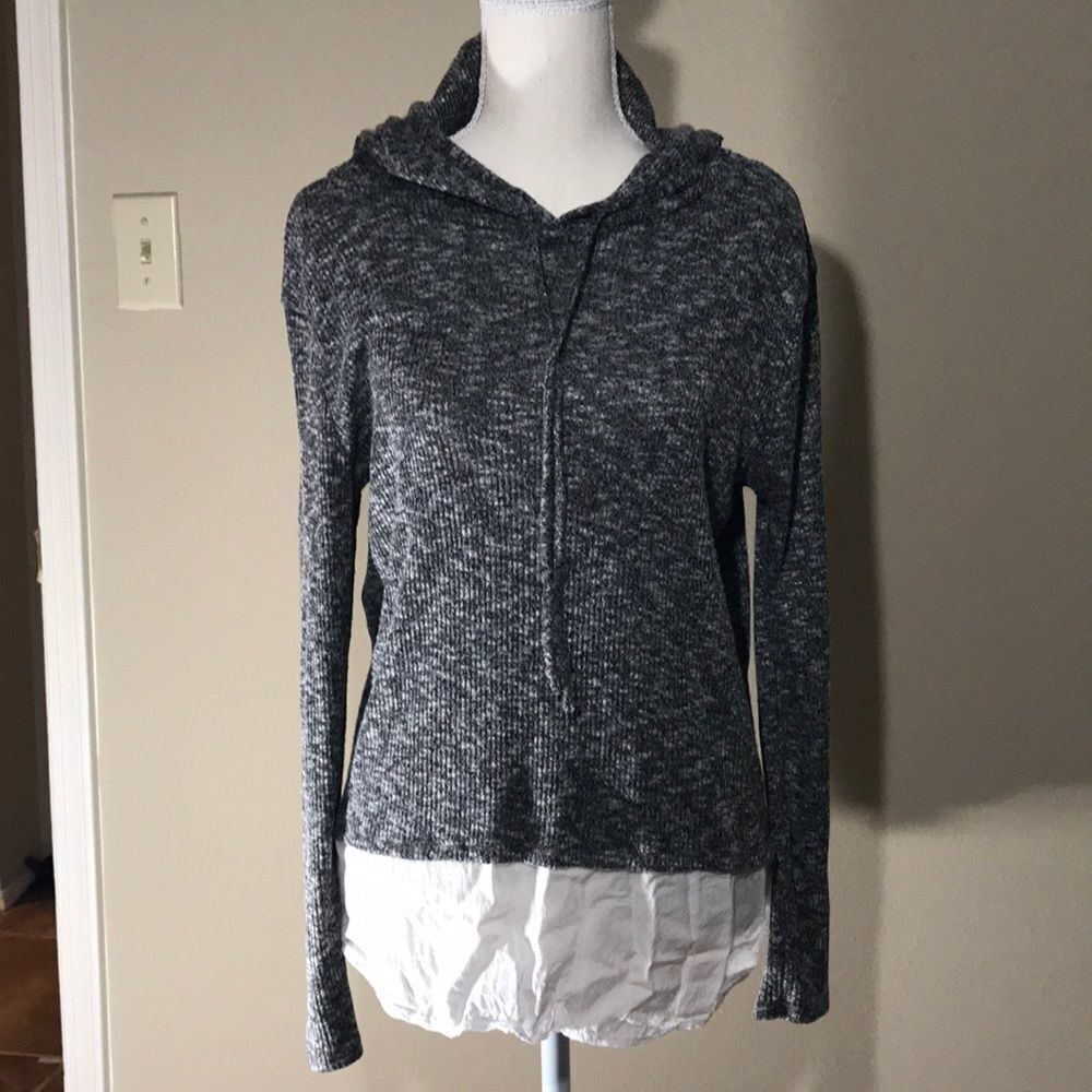 ‎Hoodie with white 2fer blouse
